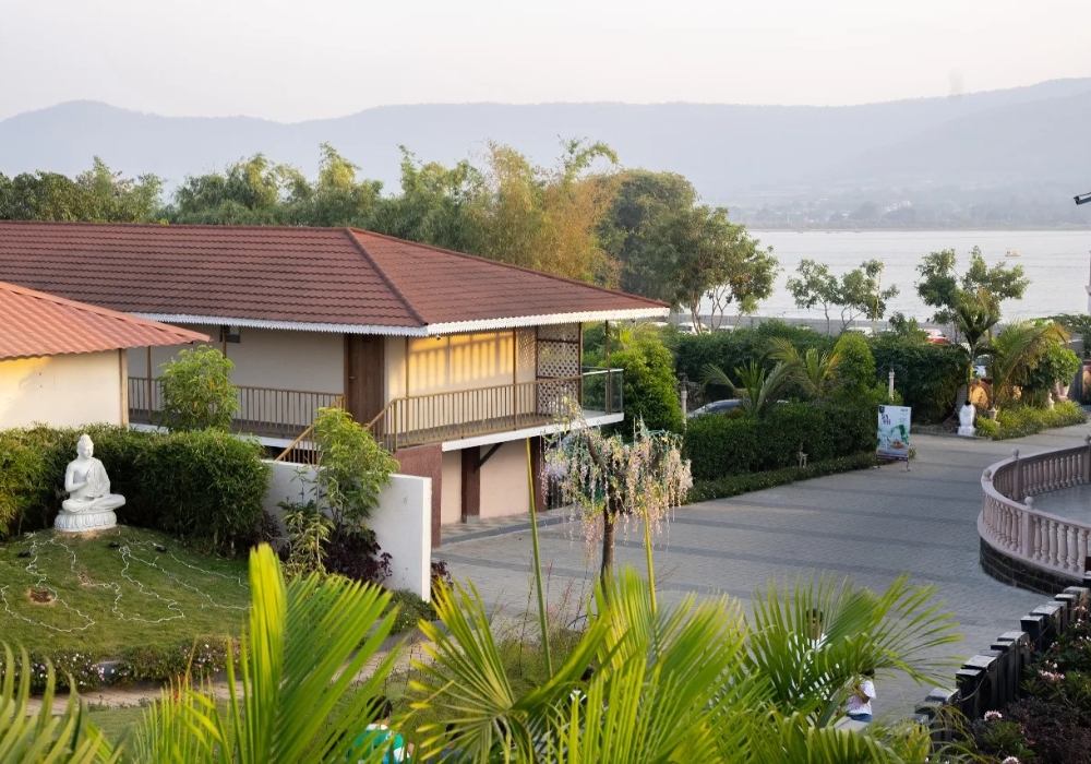 Sneh Resort